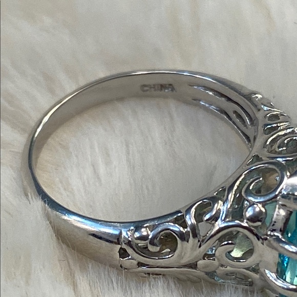 Blue Zircon Ring - Picture 6 of 6